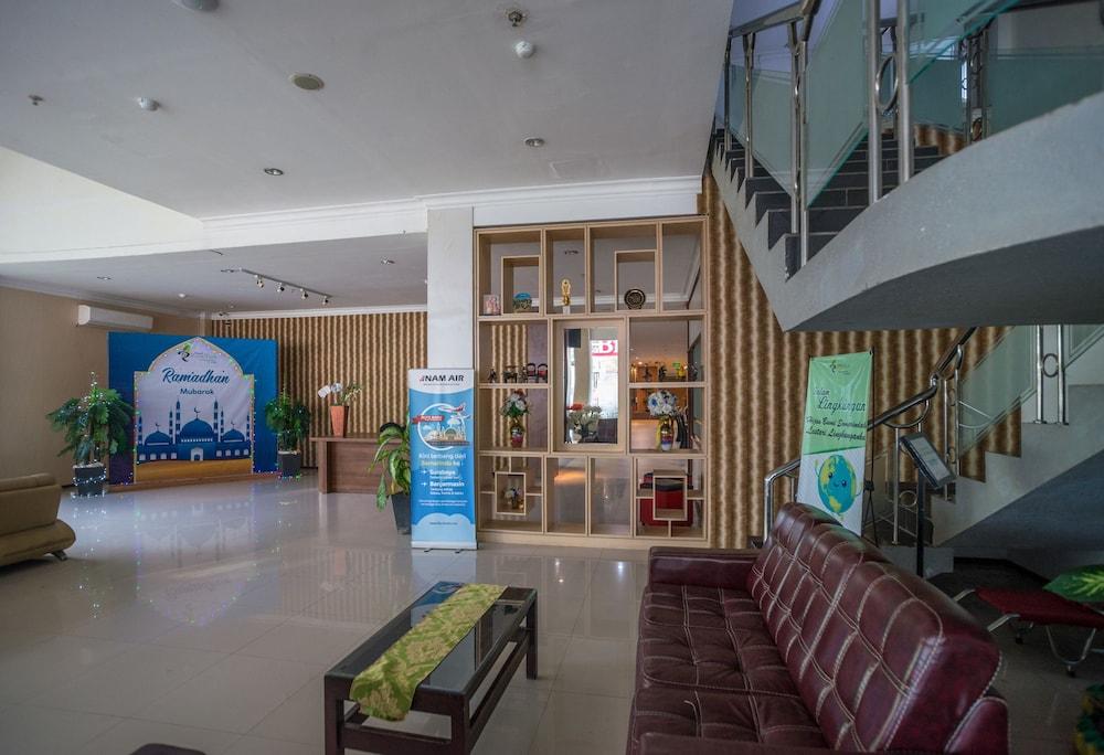 Royal Park Hotel Самарінда Екстер'єр фото