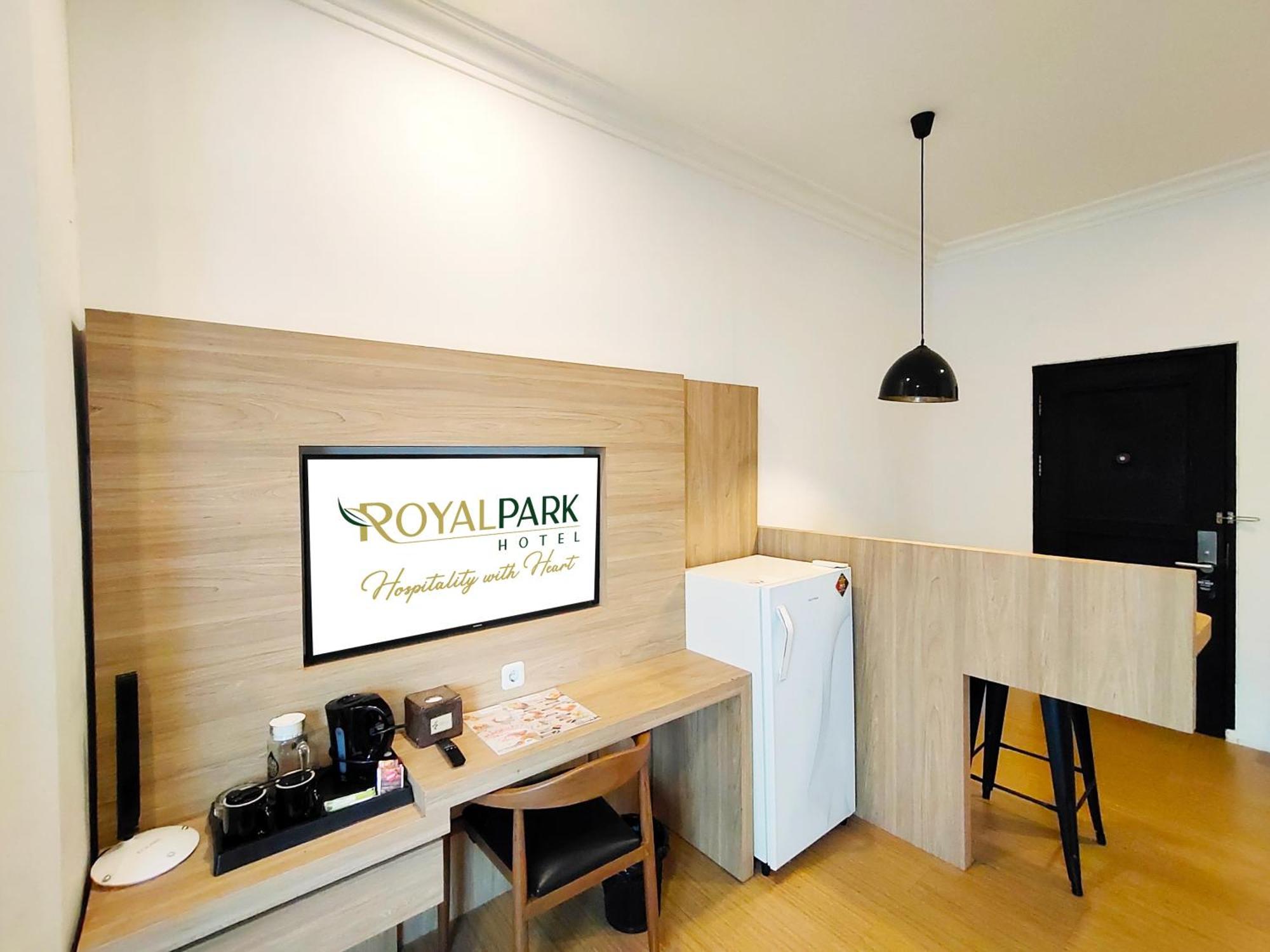 Royal Park Hotel Самарінда Екстер'єр фото
